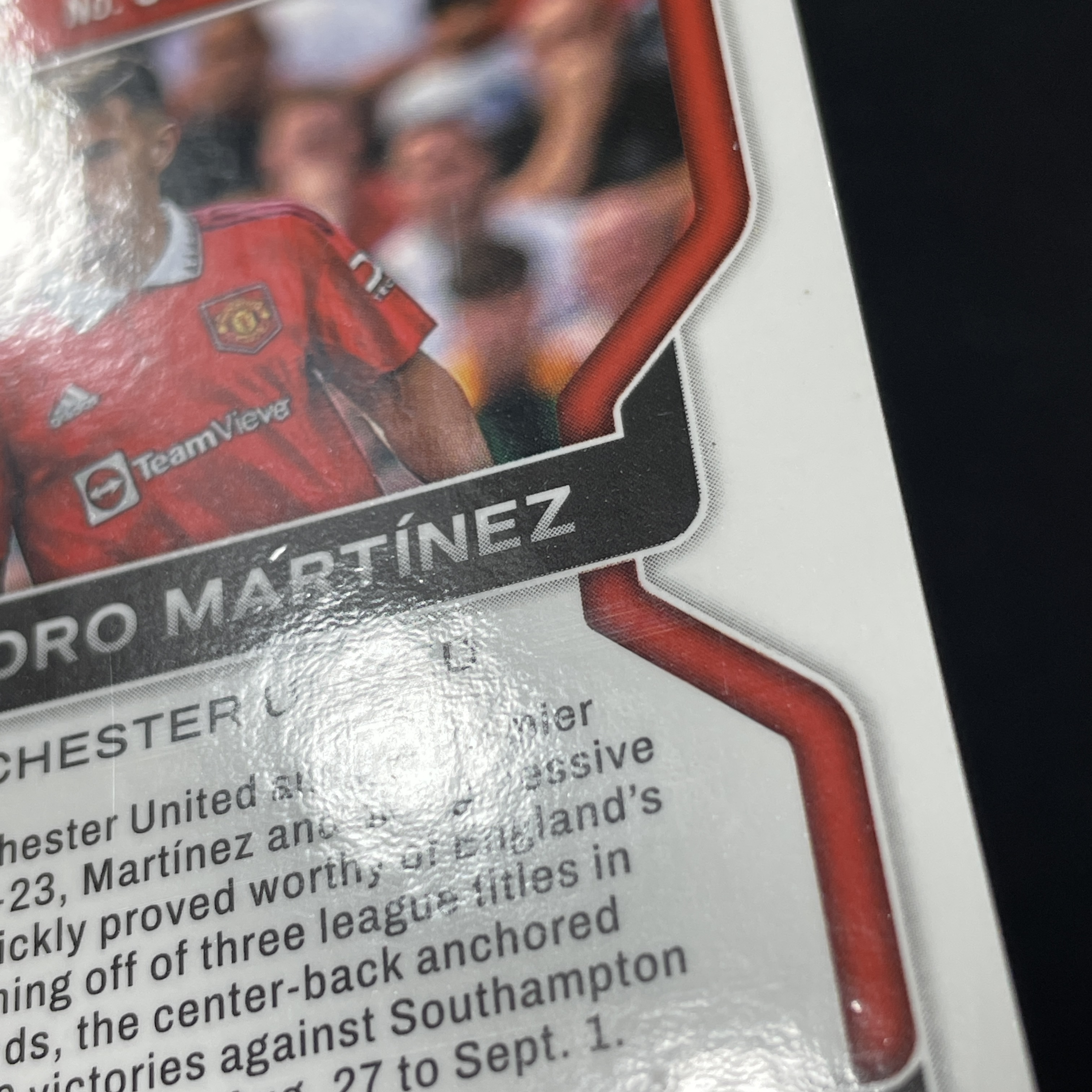 young熊猫 2022-23 Panini Prizm pz Lisandro Martínez 利桑德罗 马丁内斯 曼联 新秀RC 27/30编 红圈圈折 折射 瑕疵如图-阳-25