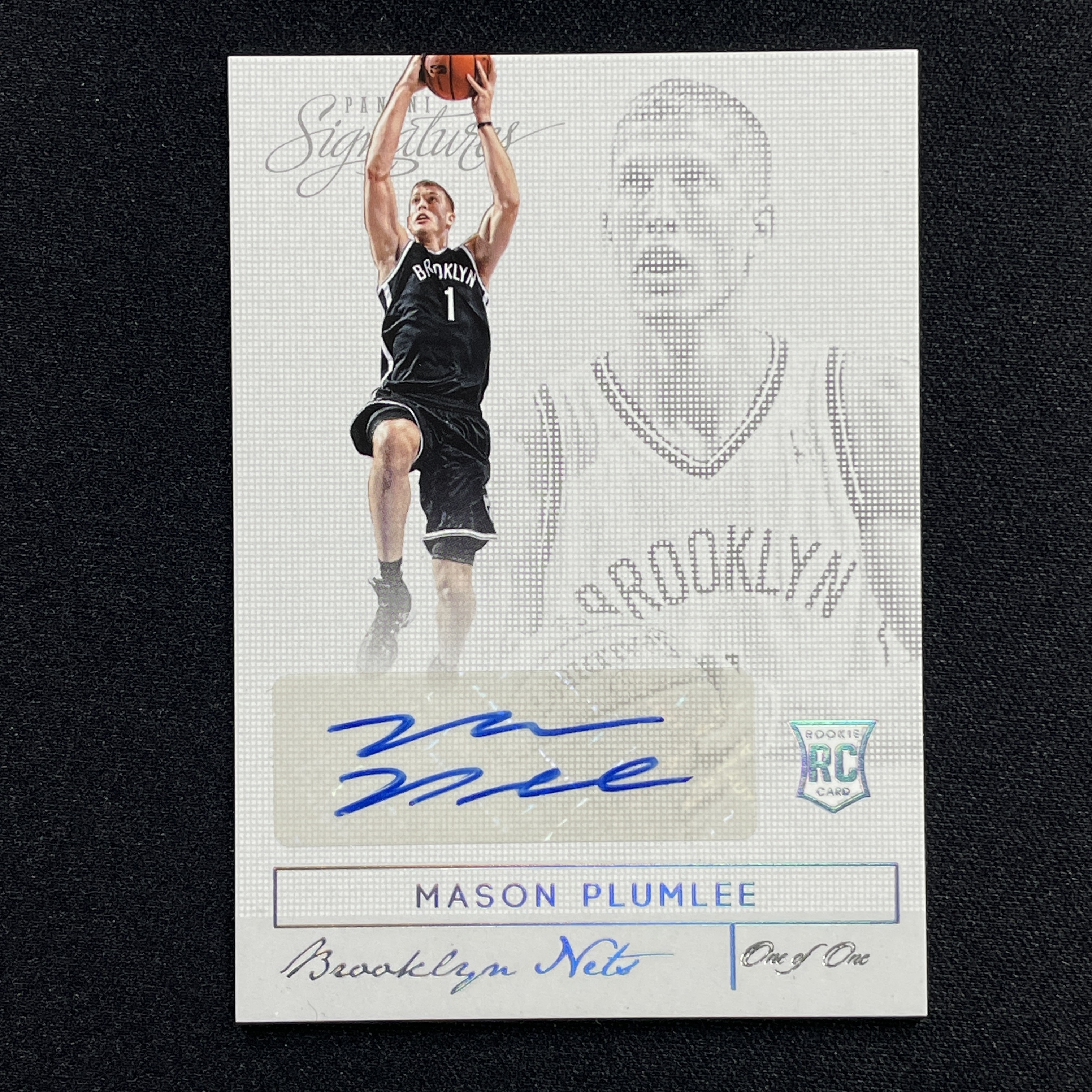 young熊猫 2013-14 Panini Signatures 梅森 普拉姆利 Mason Plumlee 篮网 新秀 RC 1/1编 one of one  签字 瑕疵如图-阳-25