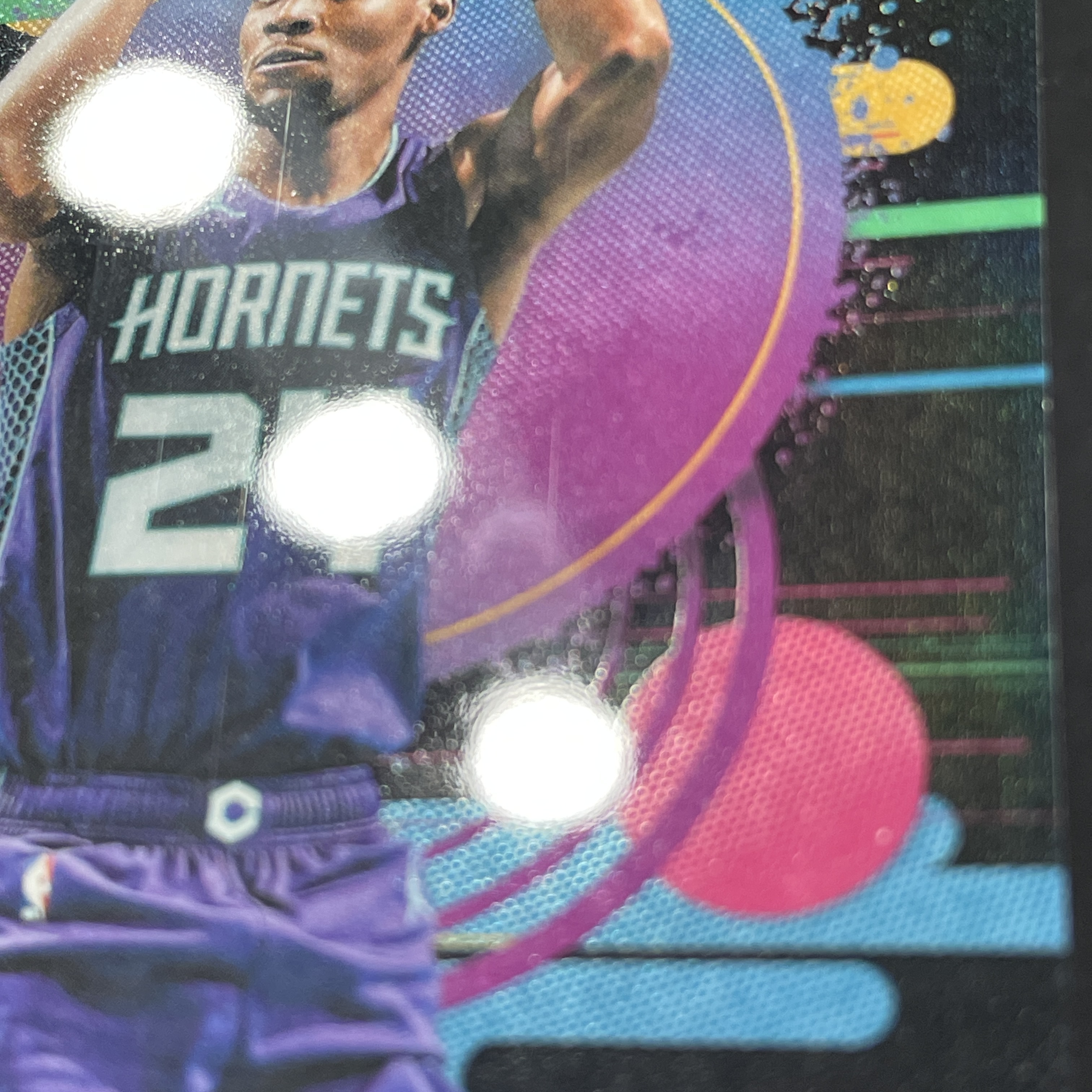 young熊猫 2025-26 Topps Finest Brandon Miller 黄蜂 布兰登 米勒 05/10编 黑折 折射 2级 二级 base 瑕疵如图-贾克斯-ym